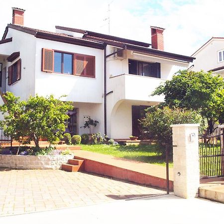 Villa Iva Porec Exterior photo